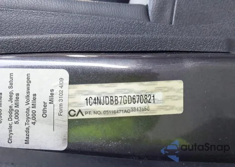 2016 Jeep Compass Sport из США, поврежденный, VIN 1C4NJDBB7GD670821